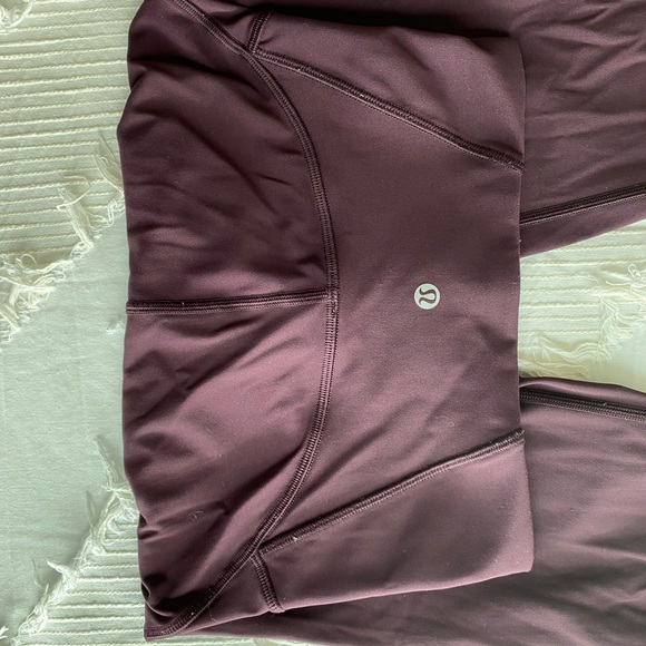 Lululemon high-rise 25” pant - Picture 7 of 7